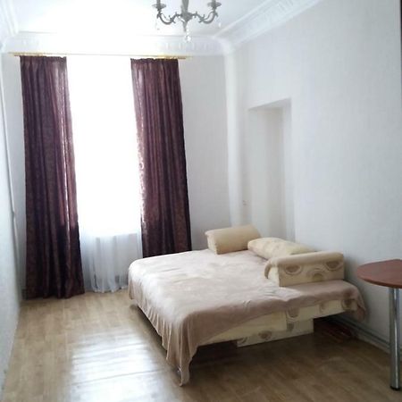 Двухместных Номер Р-Н Ж-Д Вокзала Odesa Exterior foto