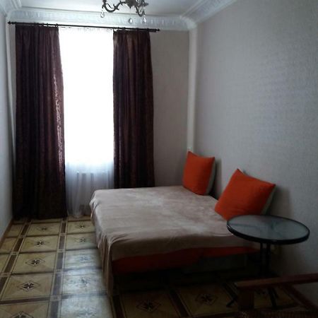 Двухместных Номер Р-Н Ж-Д Вокзала Odesa Exterior foto